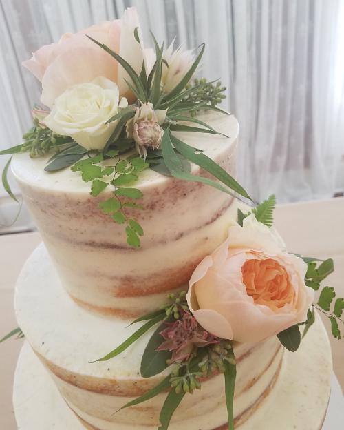 Wedding Cake with Garden Rose and Air Plant